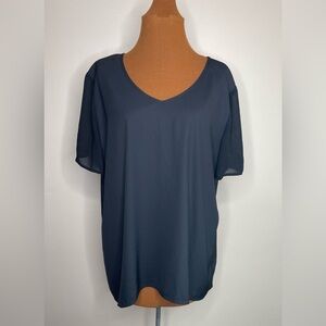 Chico's Black Relaxed V-Neck Semi Sheer Short Sleeve Tunic Blouse Size XL